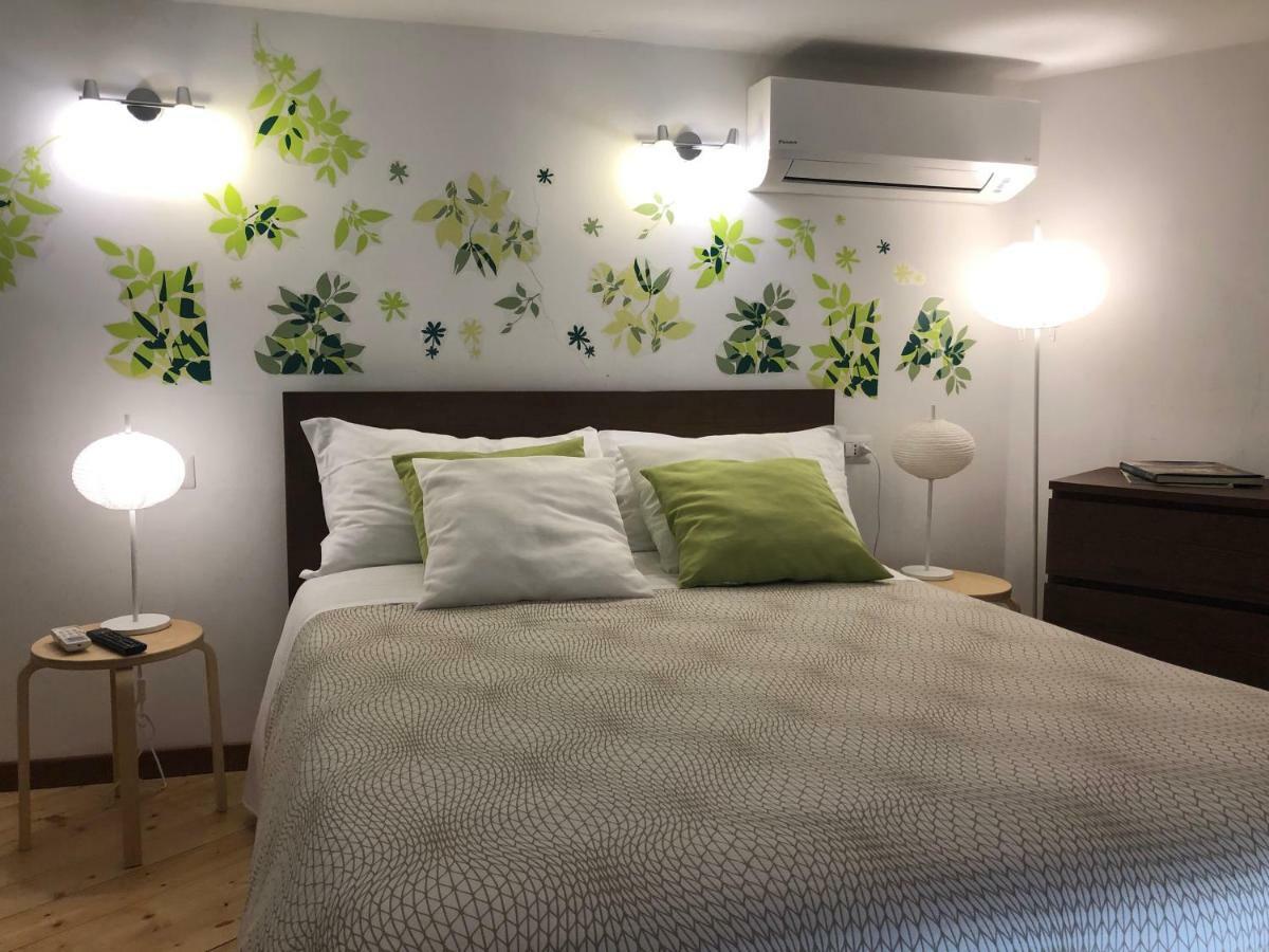 Casa Di Erminia Bed & Breakfast เนเปิลส์ ภายนอก รูปภาพ